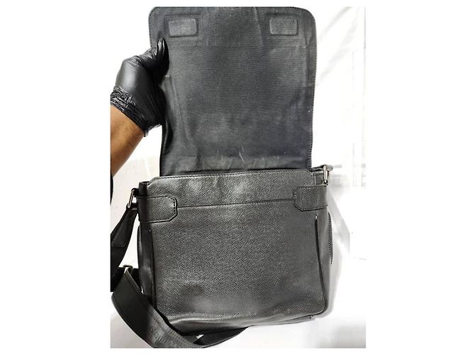 Borsa a tracolla Andrei Taiga Louis Vuitton grigia Grigio - vista 13