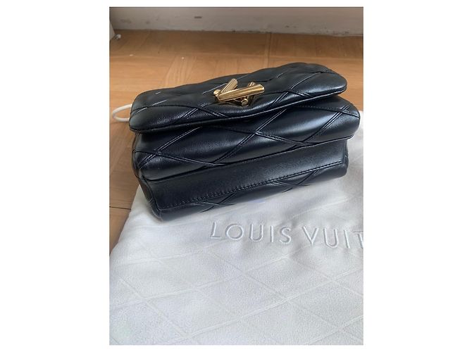 Louis Vuitton Go-14 PM M12004 nuovo Nero - vista 7