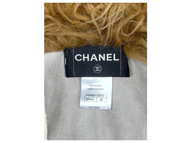 Chaqueta Yeti de piel sintética Chanel FW 2010 Beige - vista 12