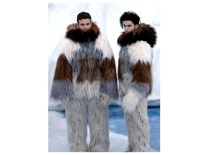 Chaqueta Yeti de piel sintética Chanel FW 2010 Beige - vista 6