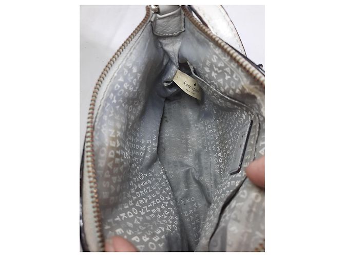 Borsa a tracolla mini in pelle grigia Kate Spade Grigio - vista 5