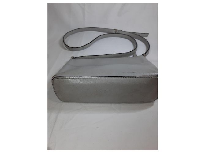 Borsa a tracolla mini in pelle grigia Kate Spade Grigio - vista 8