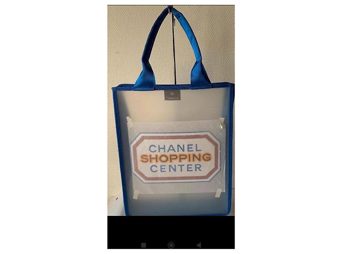 Borsa shopping Chanel blu in resina - vista 4