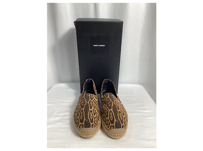 Espadrilles à semelle plate en toile marron avec imprimé léopard de Saint Laurent - vue 13