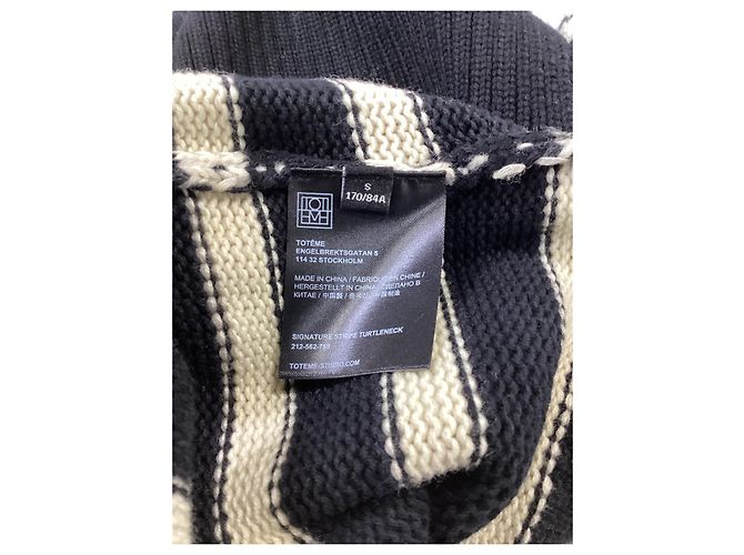 Pull col roulé à rayures Totême en laine noire - vue 12