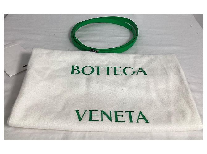 Cinturón con hebilla triangular Bottega Veneta en cuero verde - vista 7