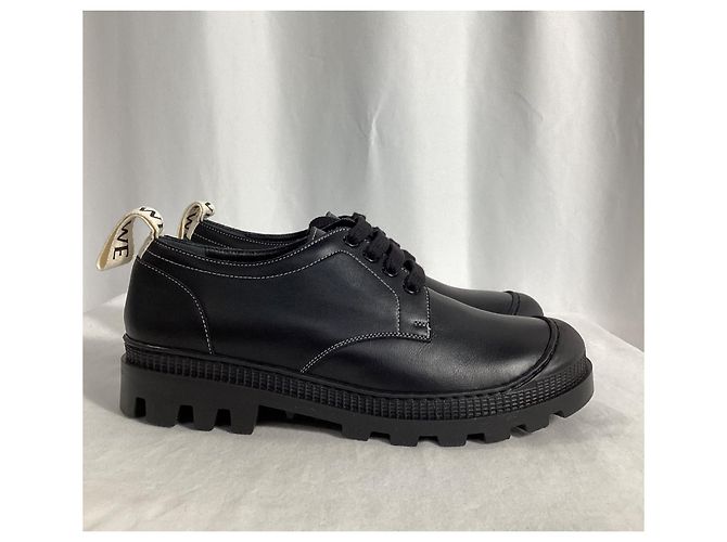 Sapatos Derby de couro preto com logo Loewe e aba no calcanhar - vista 11