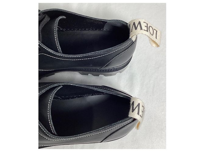 Sapatos Derby de couro preto com logo Loewe e aba no calcanhar - vista 18
