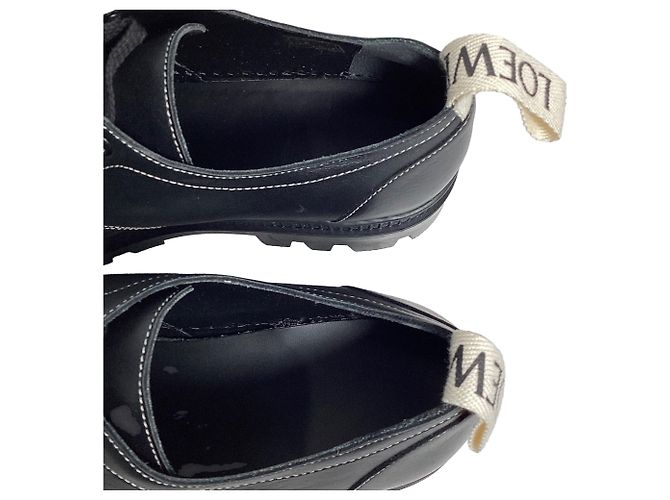 Sapatos Derby de couro preto com logo Loewe e aba no calcanhar - vista 8