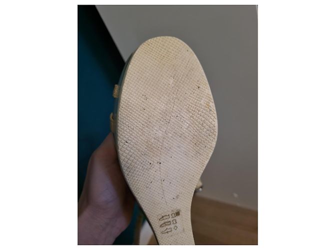 Sandali Prada con zecca in pelle Argento Beige Grigio 39.5 - vista 14