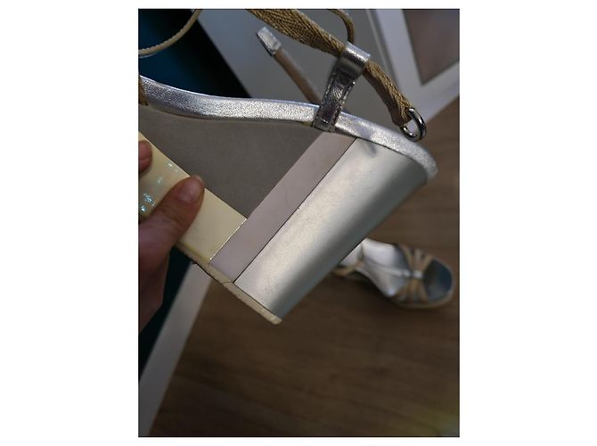 Sandali Prada con zecca in pelle Argento Beige Grigio 39.5 - vista 16