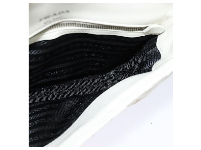 PRADA Borsa a Spalla con Catena Arricciata in Pelle Bianca Argento Auth mr992 Bianco - vista 20