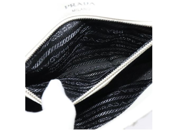 PRADA Borsa a Spalla con Catena Arricciata in Pelle Bianca Argento Auth mr992 Bianco - vista 22