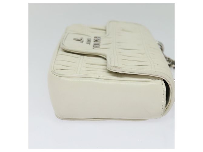 PRADA Borsa a Spalla con Catena Arricciata in Pelle Bianca Argento Auth mr992 Bianco - vista 4