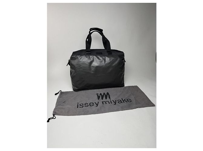 Borsa da viaggio in pelle nera Issey Miyake Nero - vista 2