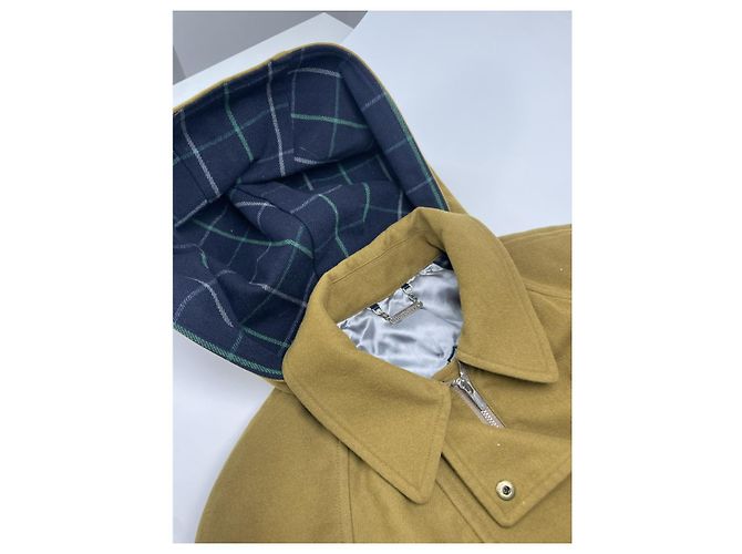Abrigo de lana caqui de Burberry - vista 3