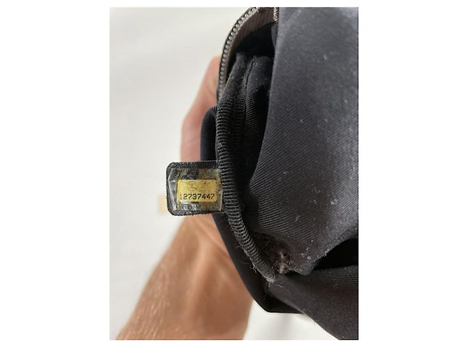 Borsa a mano in poliestere nero Graffiti di Chanel - vista 2