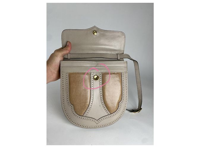 Yves Saint Laurent White Leather Handbag - view 2
