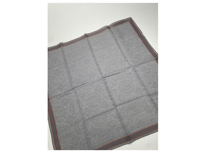 Bufanda de seda gris de Dior - vista 5