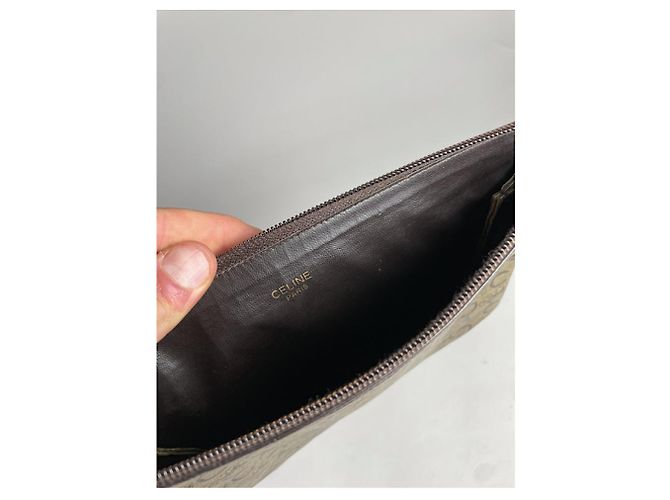 Céline Clutch in pelle nera Celine Triomphe Nero - vista 3