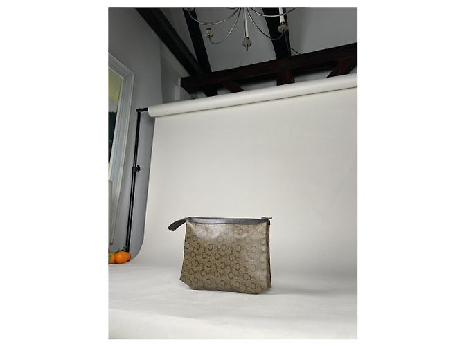 Céline Clutch in pelle nera Celine Triomphe Nero - vista 4