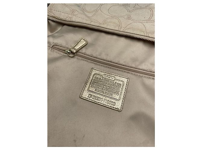 Borsa a mano in pelle beige Sufflette Signature di Coach - vista 3