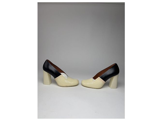 Céline Celine Triangle Heel Black Leather Heel - view 4