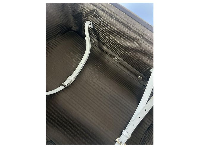 Saffiano Prada weißer Leder-Reisetasche - Ansicht 5