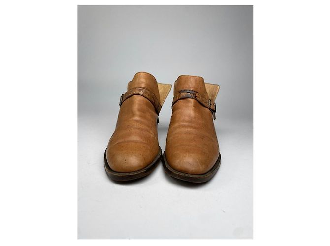 Botas de Tobillo de Cuero Marrón con Logo V de Valentino Garavani Castaño - vista 3