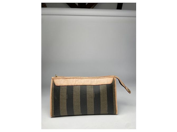 Fendi Baguette schwarze Leder-Clutch - Ansicht 2