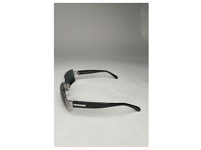 Timeless Gafas de sol negras de Chanel Negro - vista 4