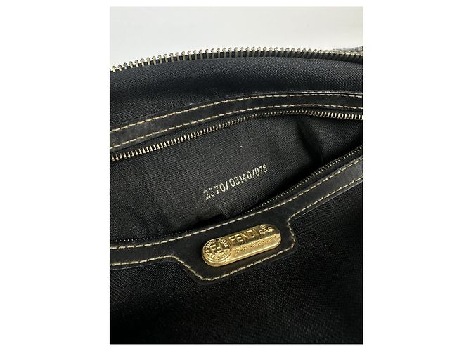 Fendi Baguette braune Lederhandtasche - Ansicht 3