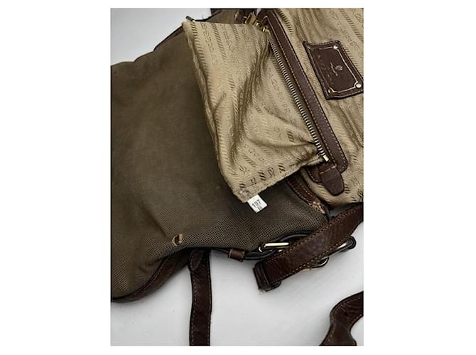 Borsa a mano in cotone verde Prada Plexi - vista 3