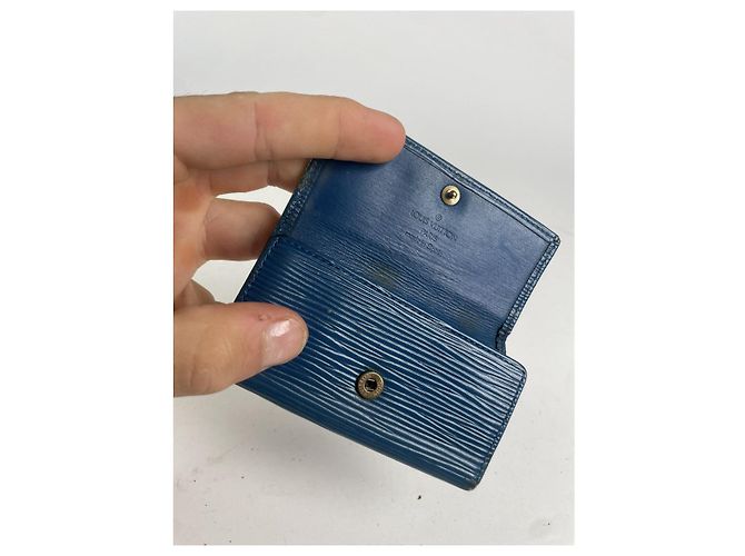 Borsa in pelle blu Lockme di Louis Vuitton - vista 3