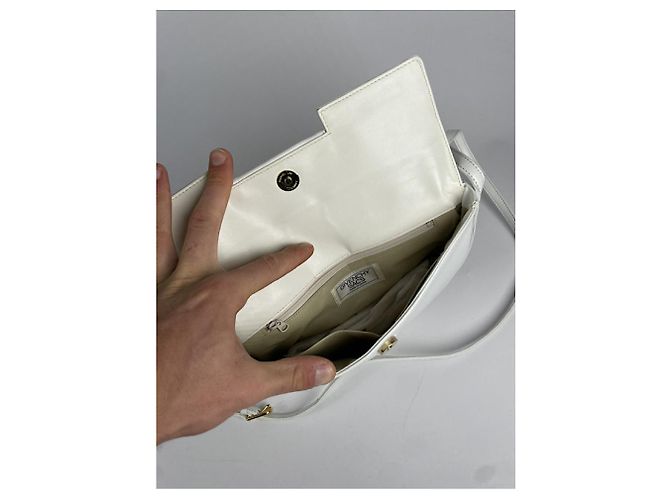 Borsa a mano in pelle verniciata bianca Givenchy Infinity Bianco - vista 5