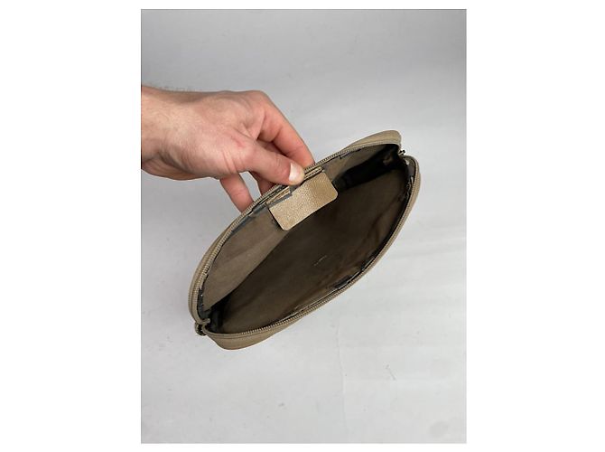 Clutch in pelle nera Yves Saint Laurent Nero - vista 3