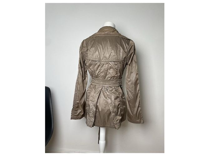 Burberry Waterloo grauer Polyester-Trenchcoat - Ansicht 4