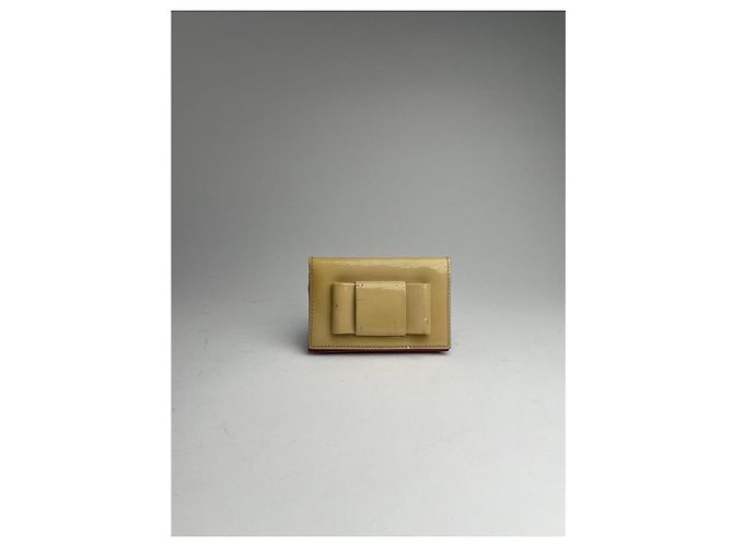 Bolsa de Couro Patente Bege Miu Miu - vista 2