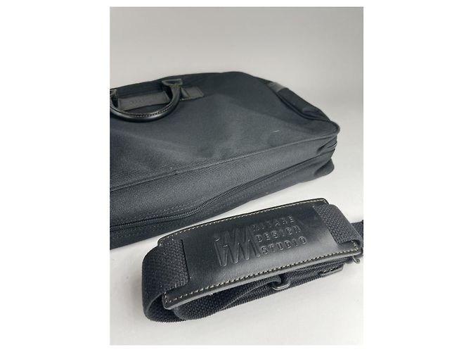 Borsa in pelle nera Issey Miyake Nero - vista 2