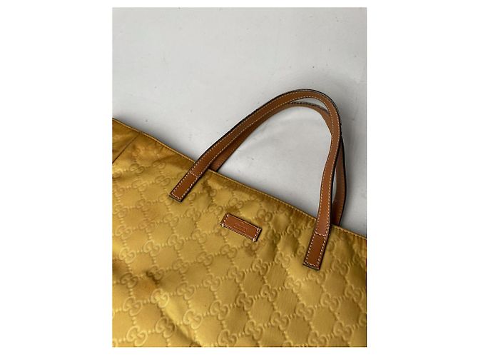 Gucci Jackie Vintage Handtasche aus gelbem Polyester - Ansicht 3