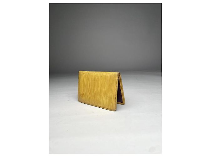 Borsa in pelle gialla Louis Vuitton Rosalie Giallo - vista 3