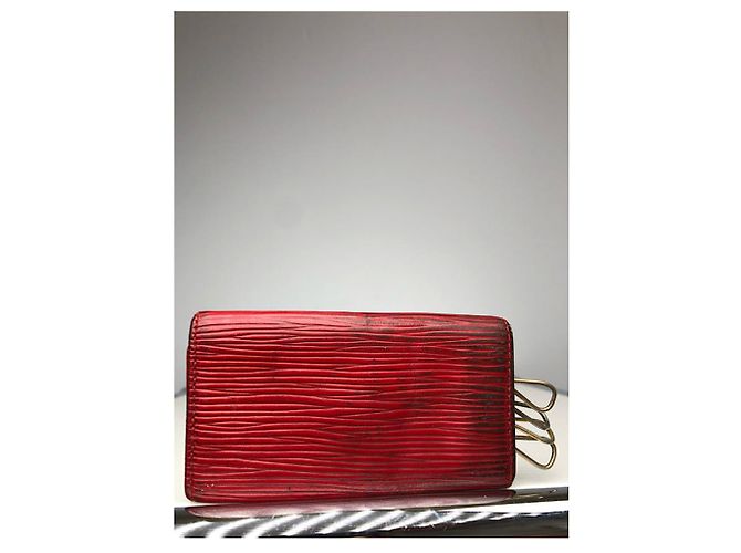 Borsa in pelle rossa Dauphine di Louis Vuitton Rosso - vista 4