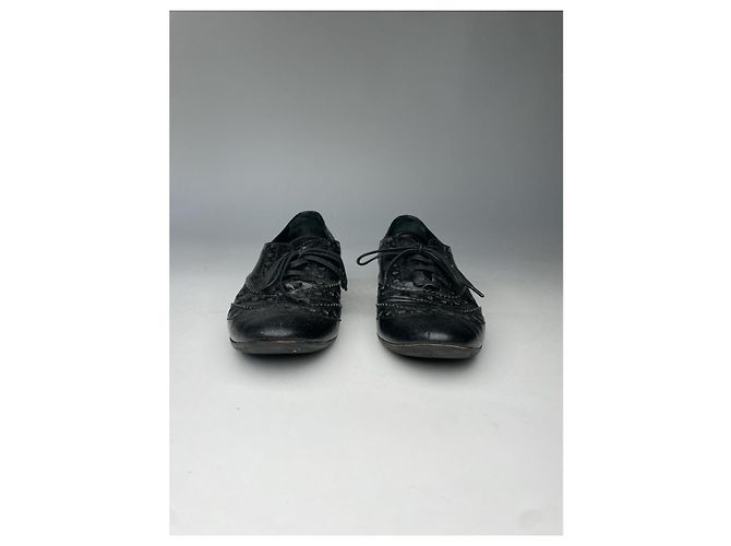 Miu Miu Schwarzes Leder Schnürschuh - Ansicht 2