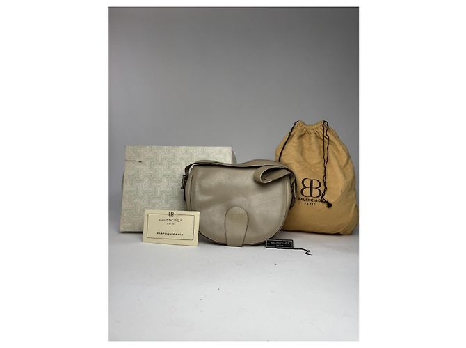 Borsa a mano in pelle beige Balenciaga City - vista 3