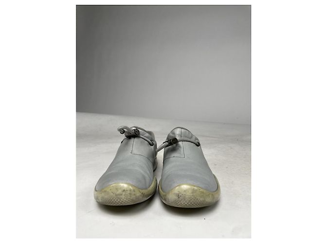 Sneaker in pelle turchese Prada - vista 5