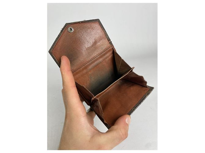 Borsa in pelle marrone Louis Vuitton Flore - vista 3