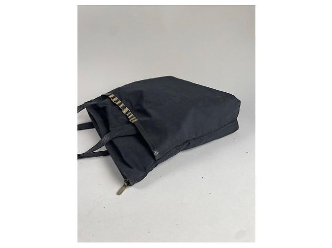 Schwarze Polyester-Handtasche Wanda von Salvatore Ferragamo - Ansicht 2