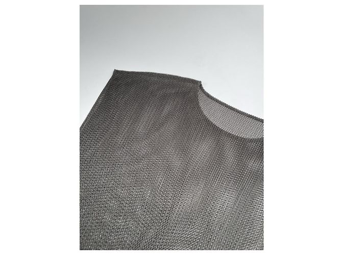 Pleats Please anthrazitfarbener synthetischer Top Anthrazitgrau - Ansicht 2