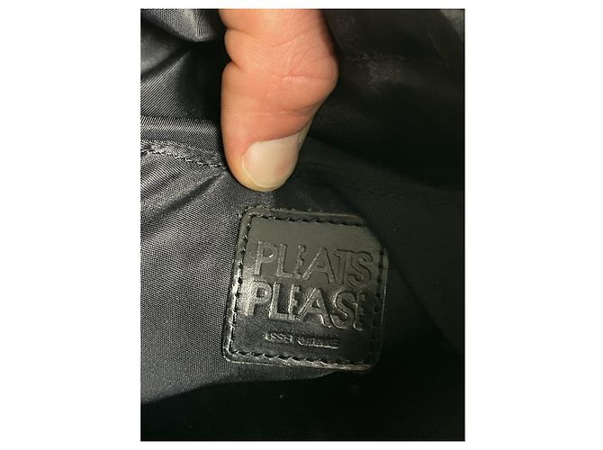 Borsa a mano in pelle vegana nera Pleats Please Nero - vista 5