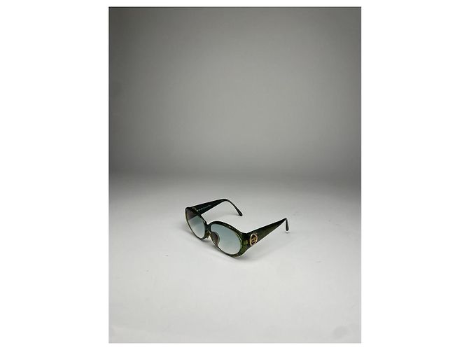 Gafas de sol de plástico verde Dior - vista 3